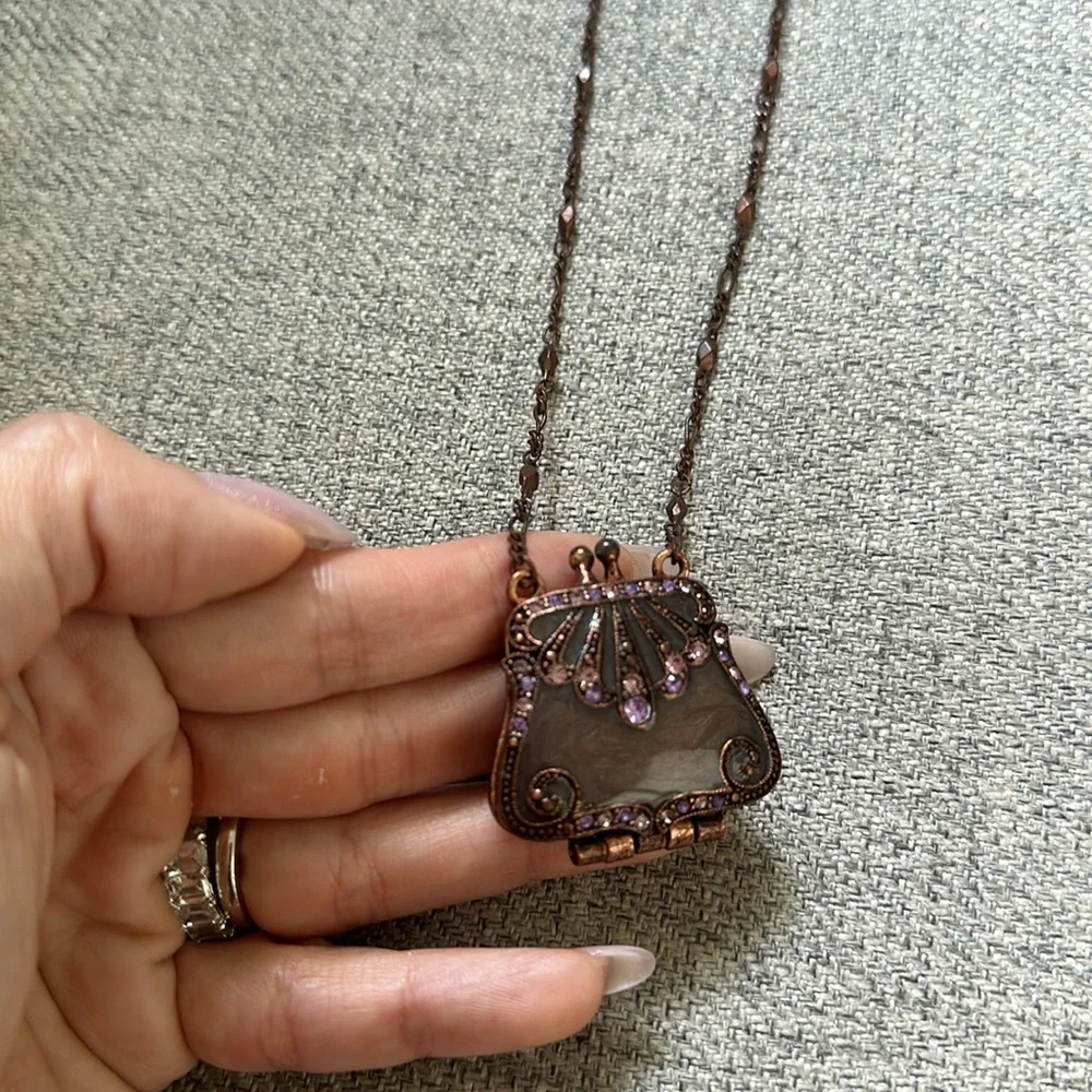 Purse necklace